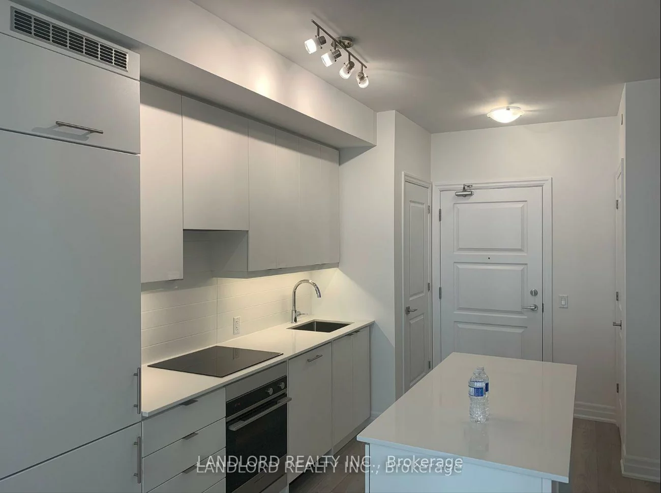 36, Elm, City Centre, Mississauga