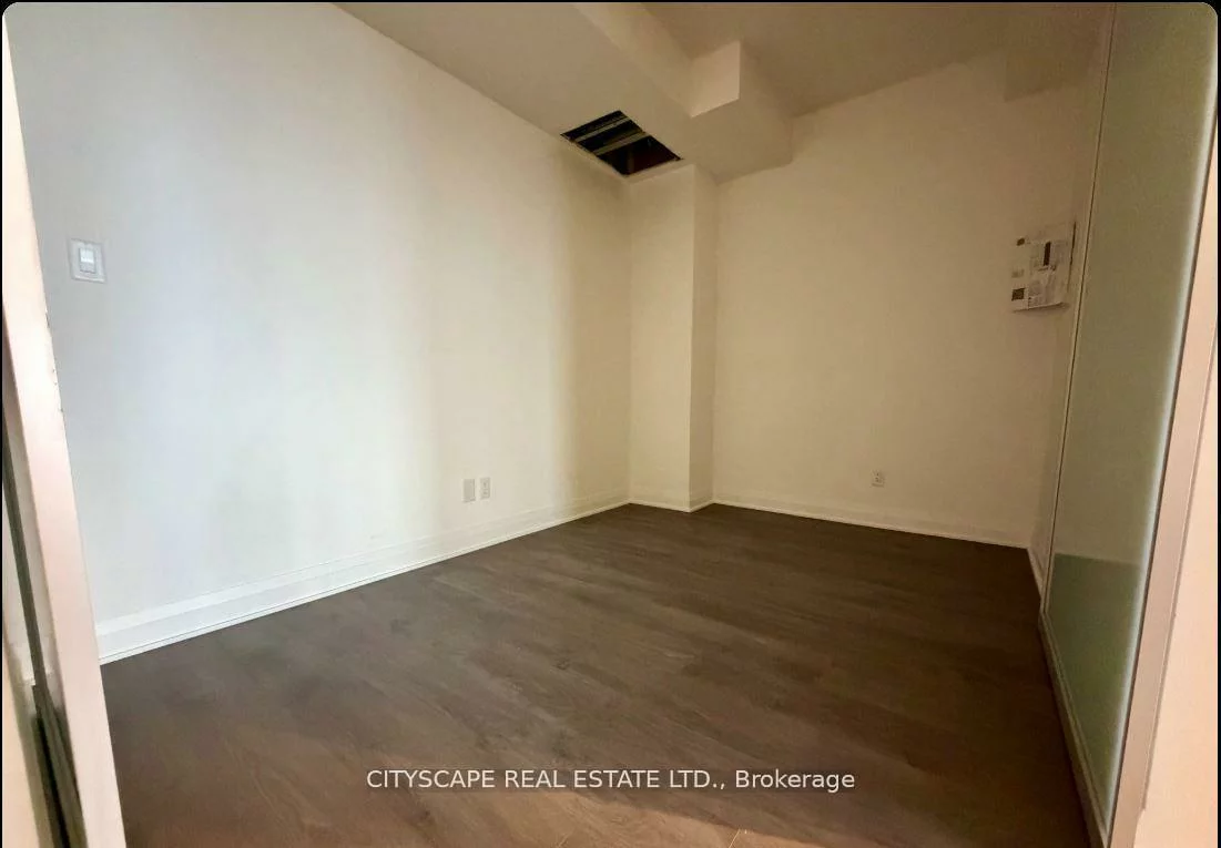 4015, The Exchange, City Centre, Mississauga