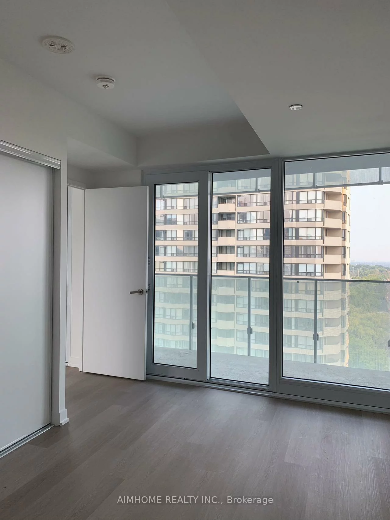 3883, Quartz, City Centre, Mississauga