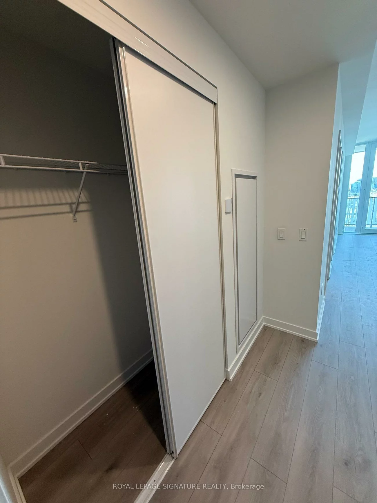 1, Fairview, Mississauga Valleys, Mississauga