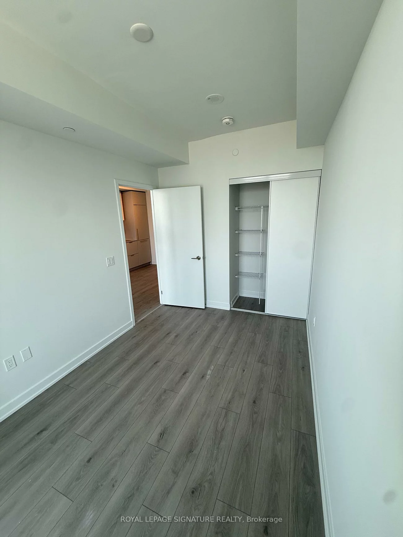 1, Fairview, Mississauga Valleys, Mississauga