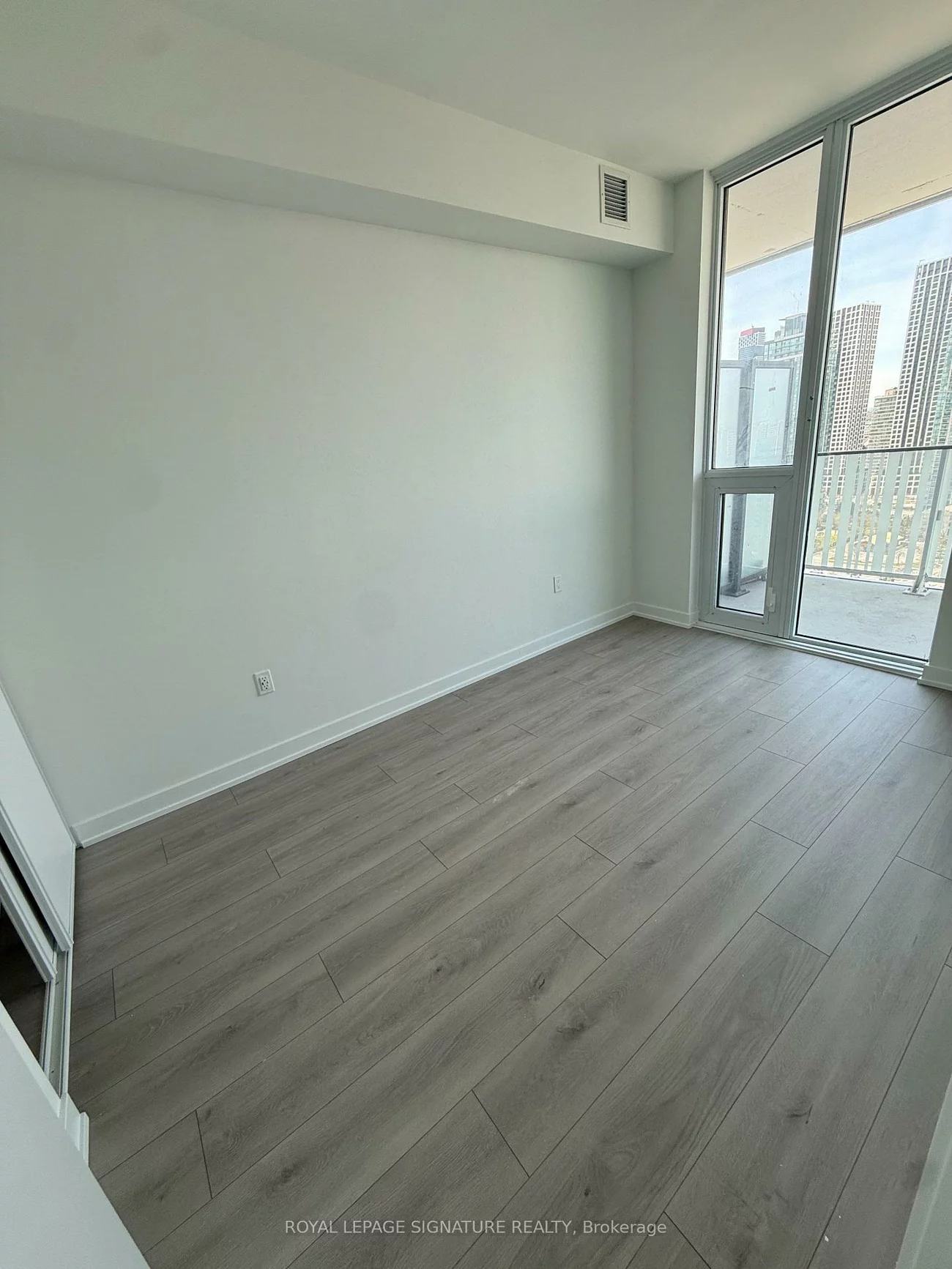 1, Fairview, Mississauga Valleys, Mississauga