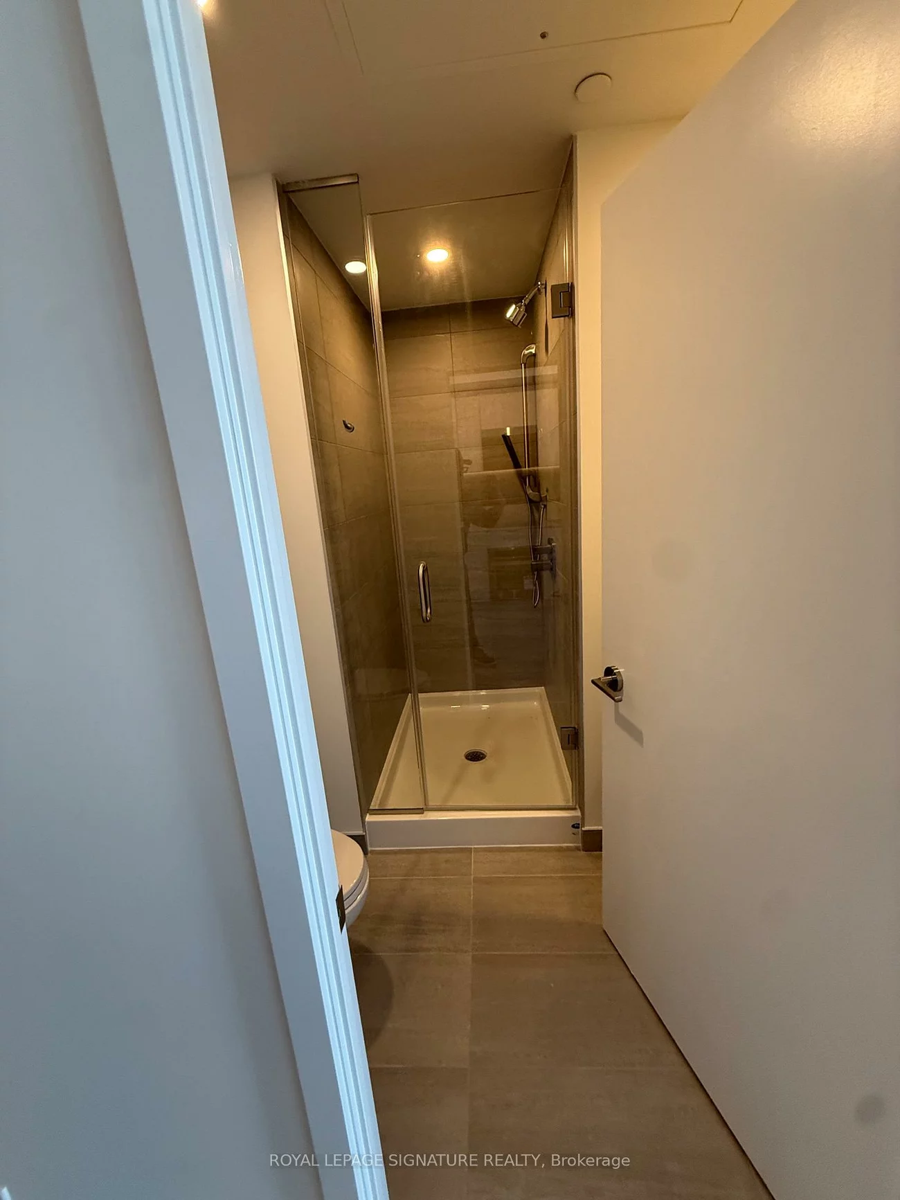 1, Fairview, Mississauga Valleys, Mississauga