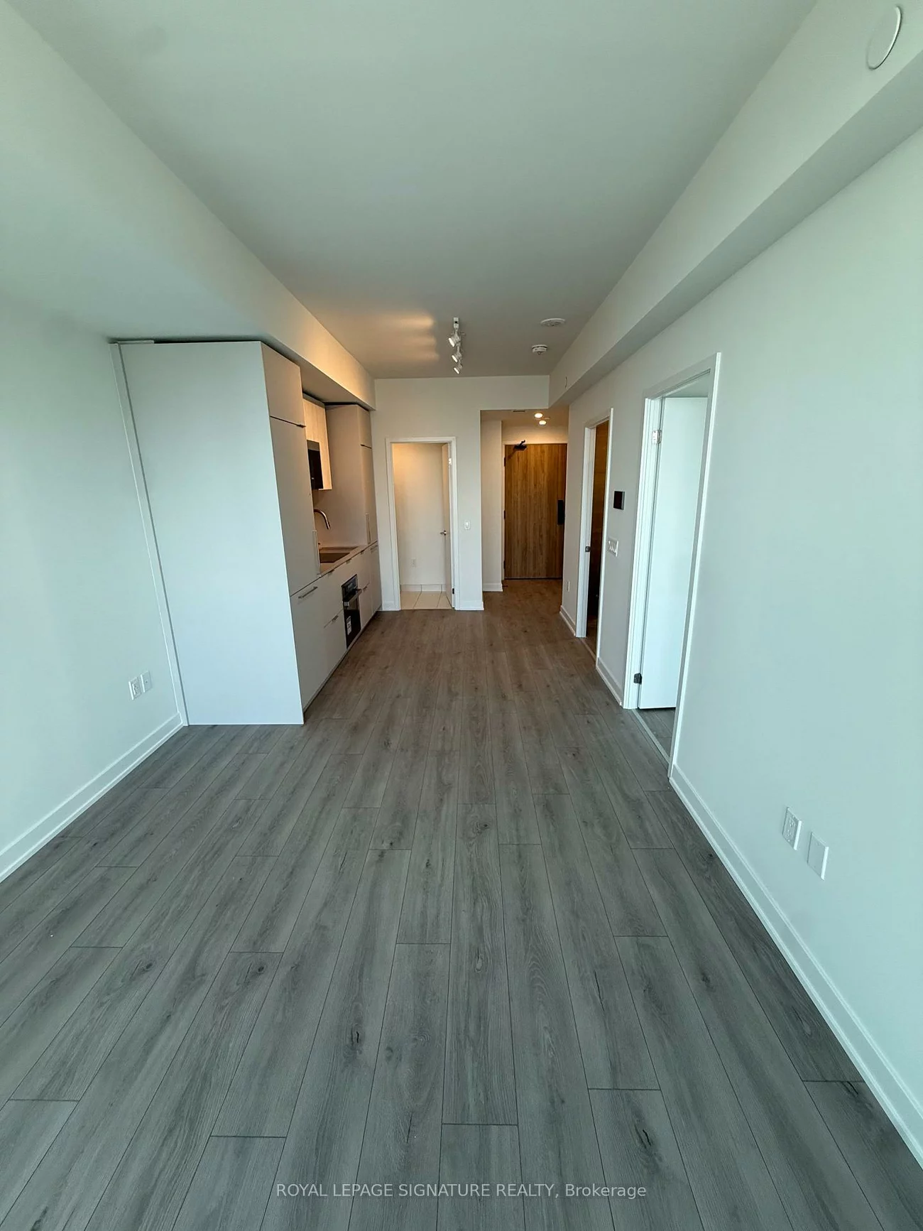 1, Fairview, Mississauga Valleys, Mississauga