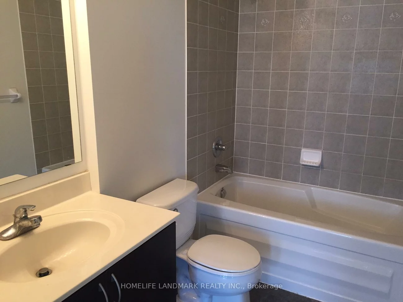 388, Prince Of Wales, City Centre, Mississauga