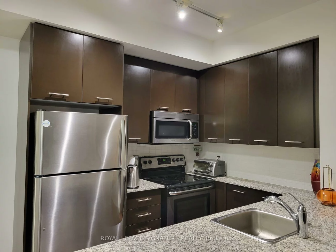 360, Square One, City Centre, Mississauga