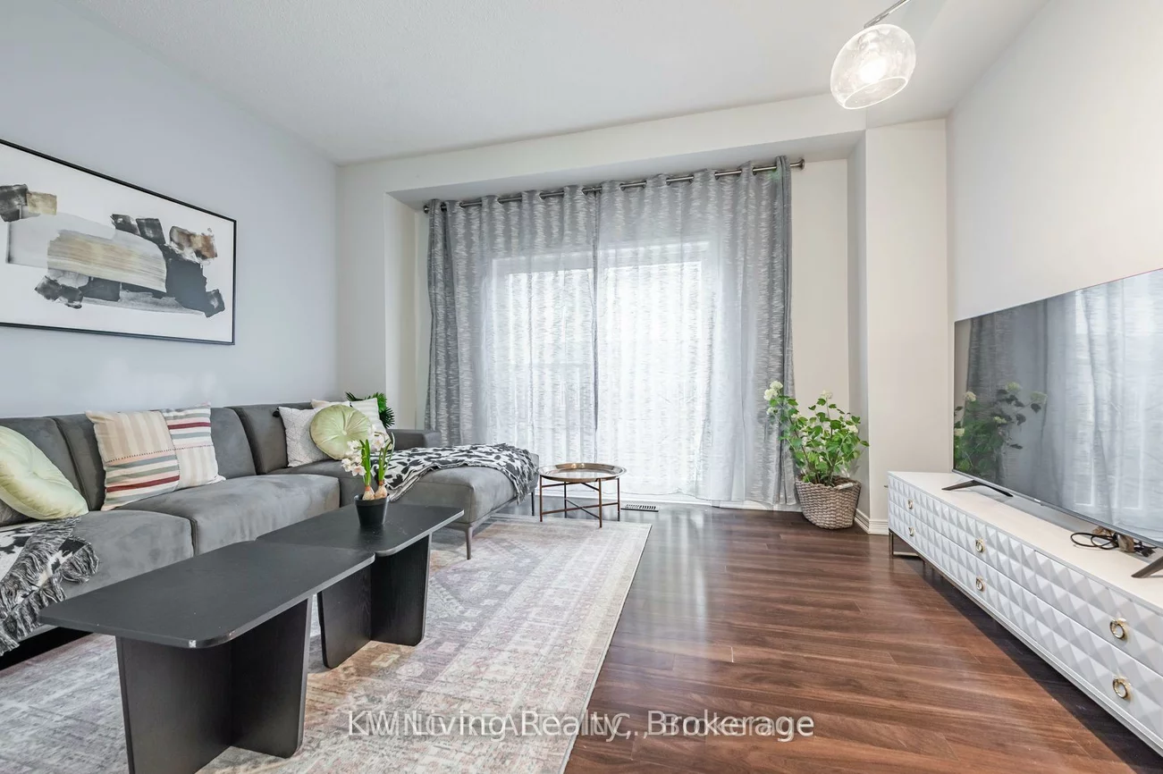 6625, Falconer, Streetsville, Mississauga