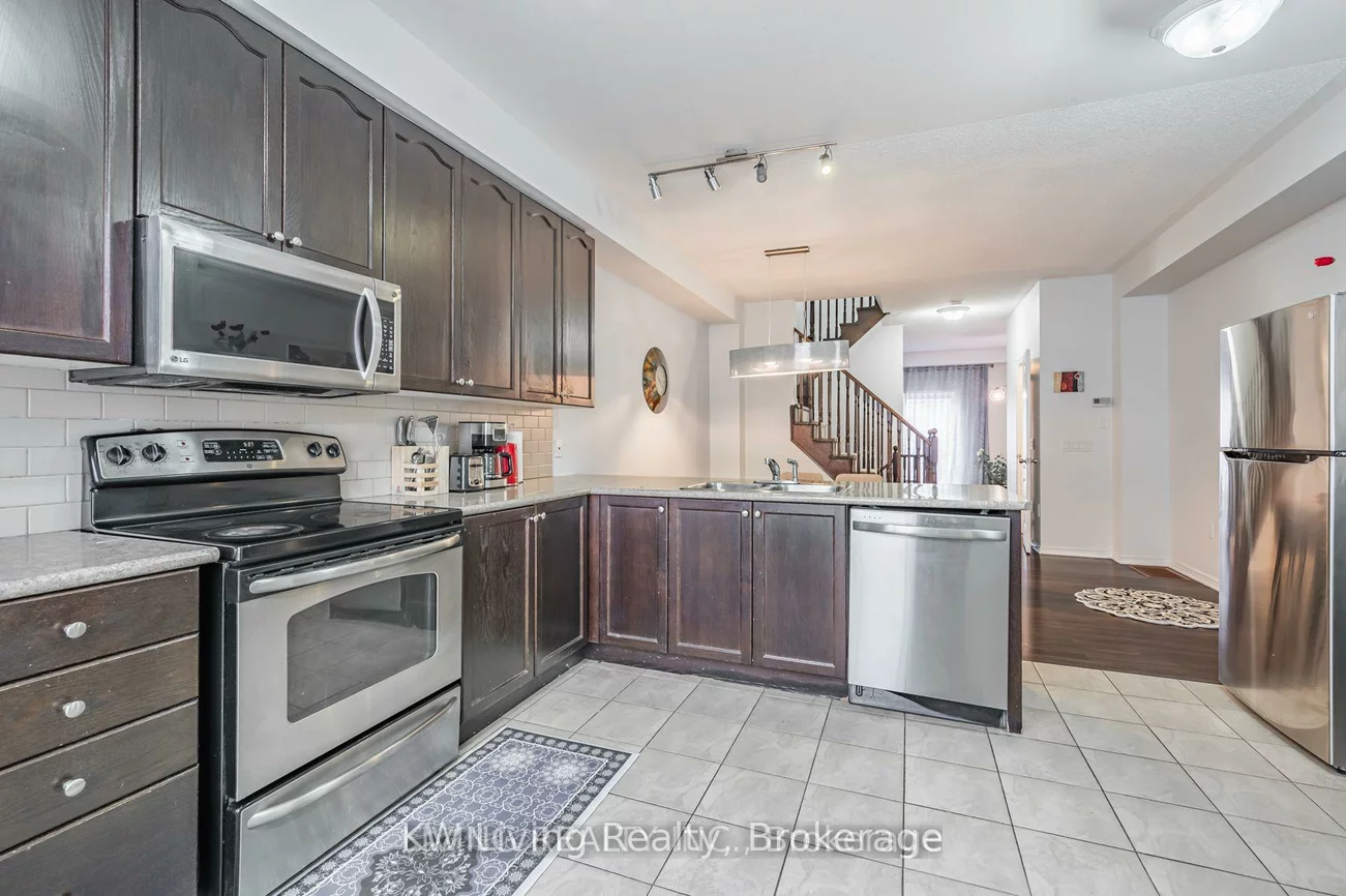 6625, Falconer, Streetsville, Mississauga