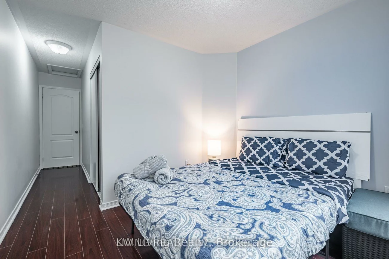 6625, Falconer, Streetsville, Mississauga