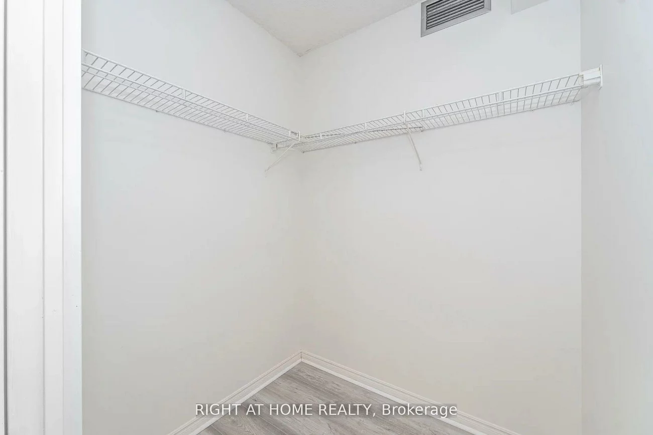 1360, Rathburn, Rathwood, Mississauga