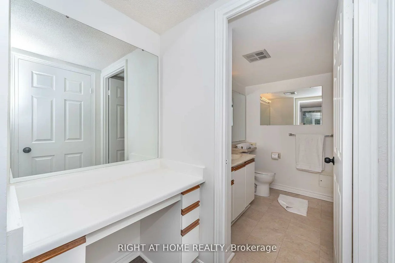 1360, Rathburn, Rathwood, Mississauga