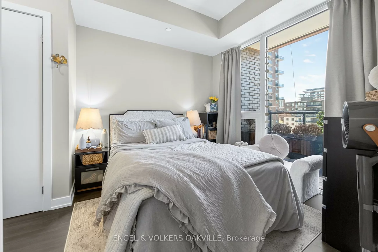 28, Ann, Port Credit, Mississauga