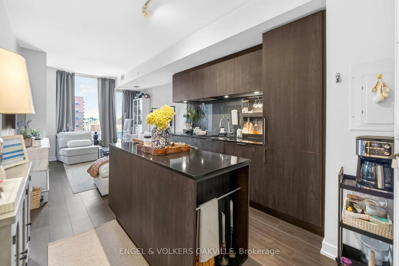 28, Ann, Port Credit, Mississauga