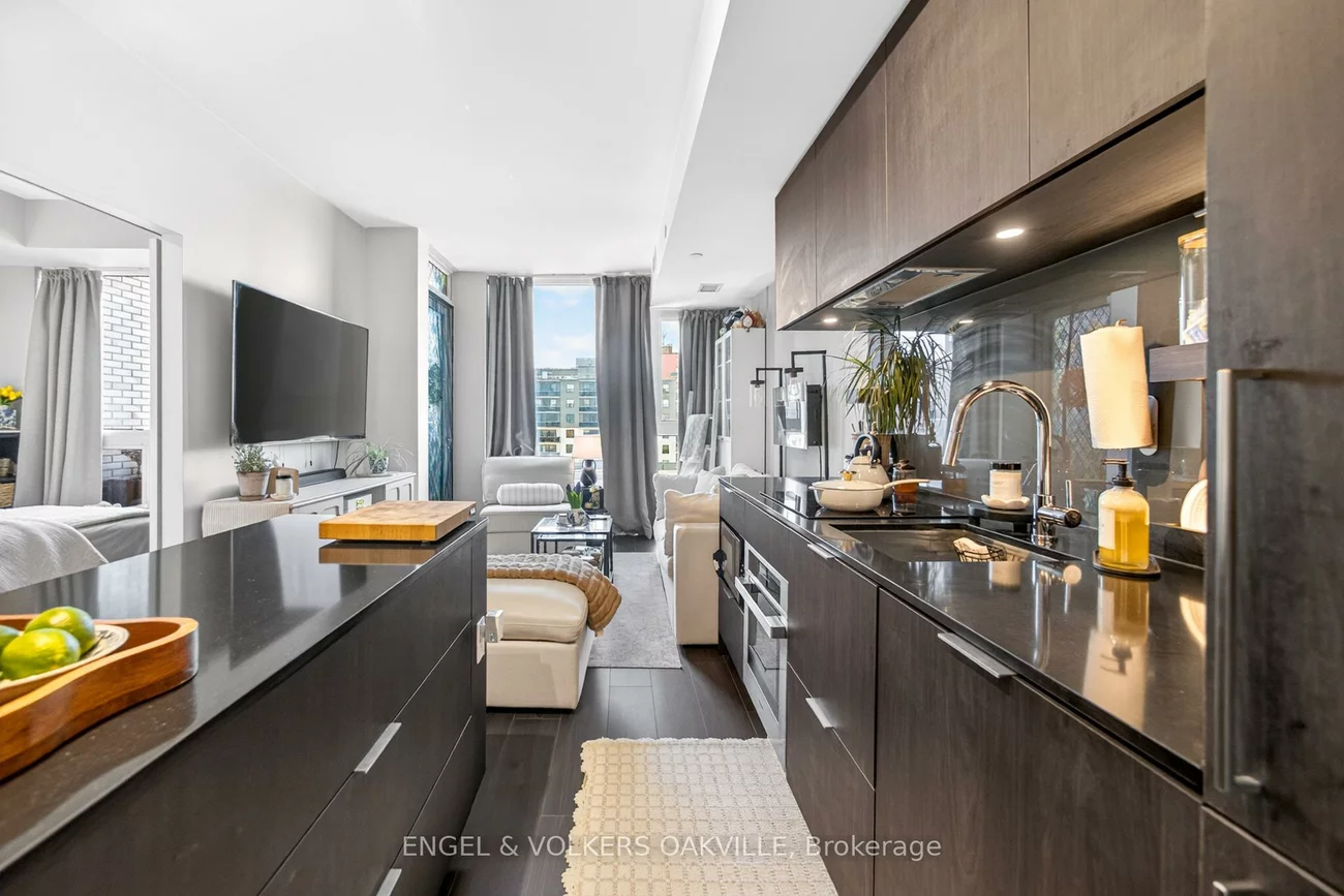 28, Ann, Port Credit, Mississauga