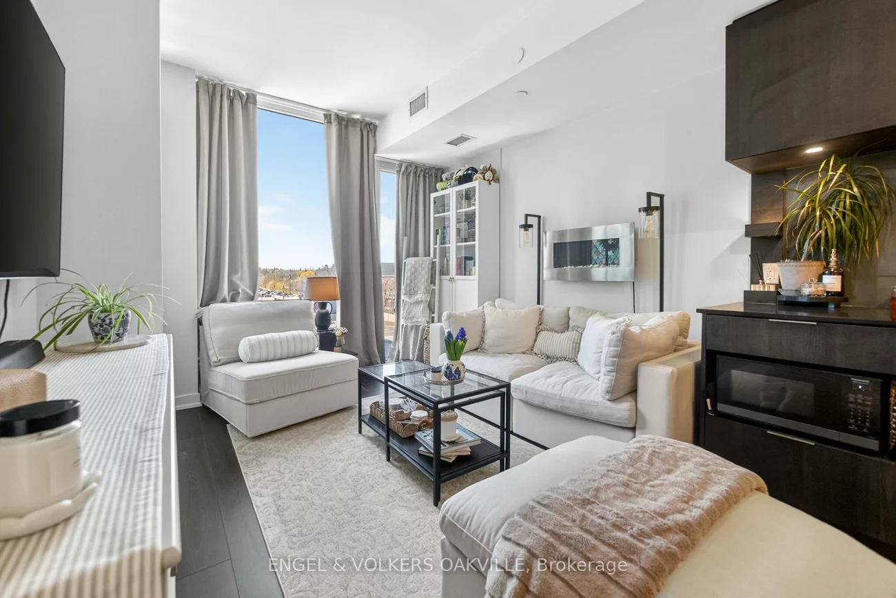 28, Ann, Port Credit, Mississauga