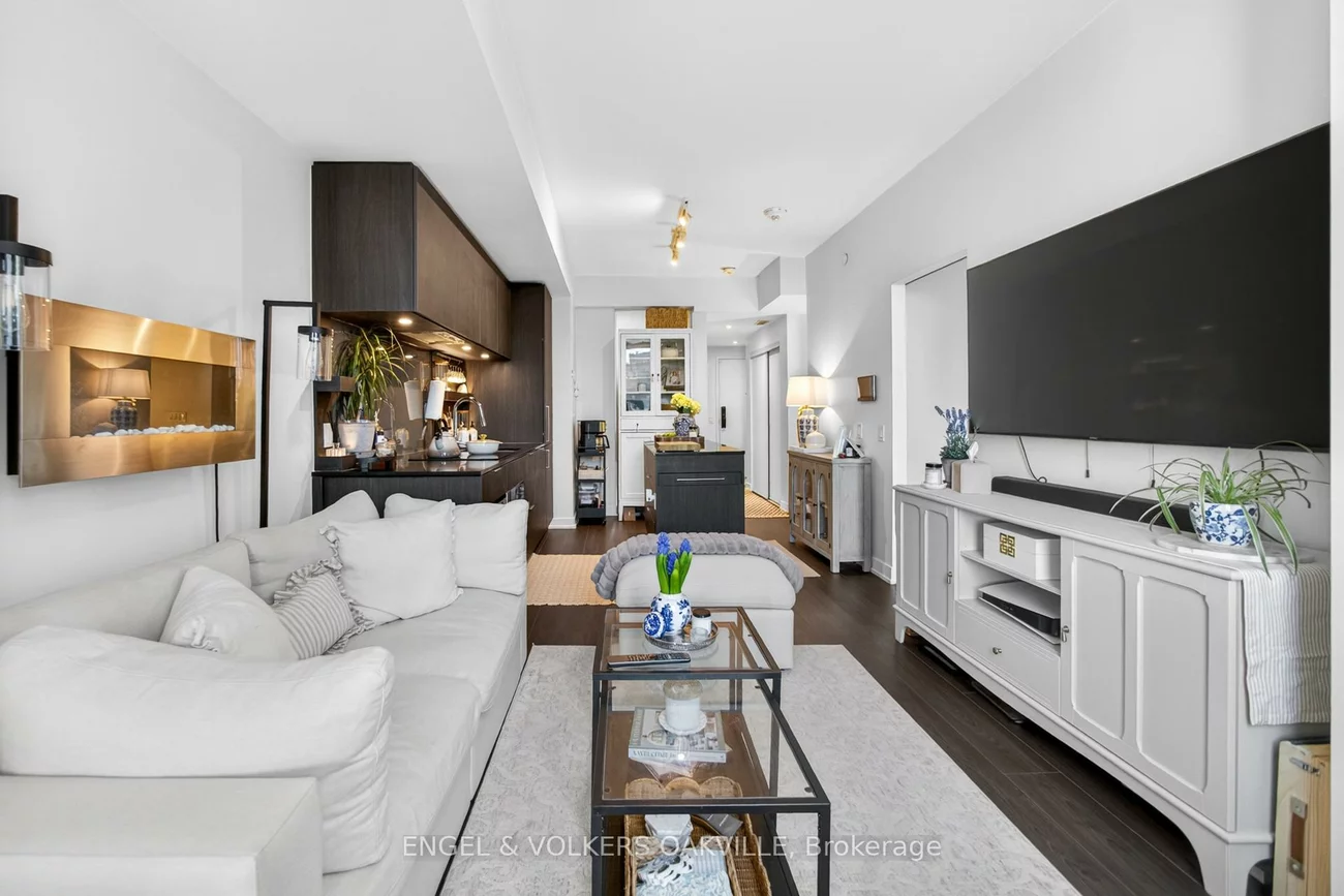 28, Ann, Port Credit, Mississauga