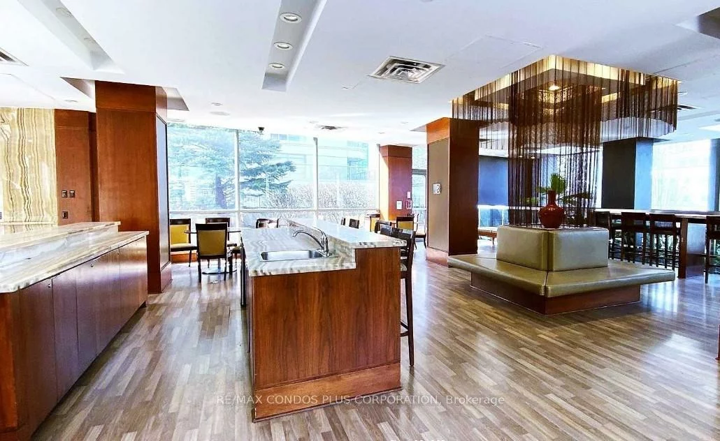 3880, Duke Of York, City Centre, Mississauga