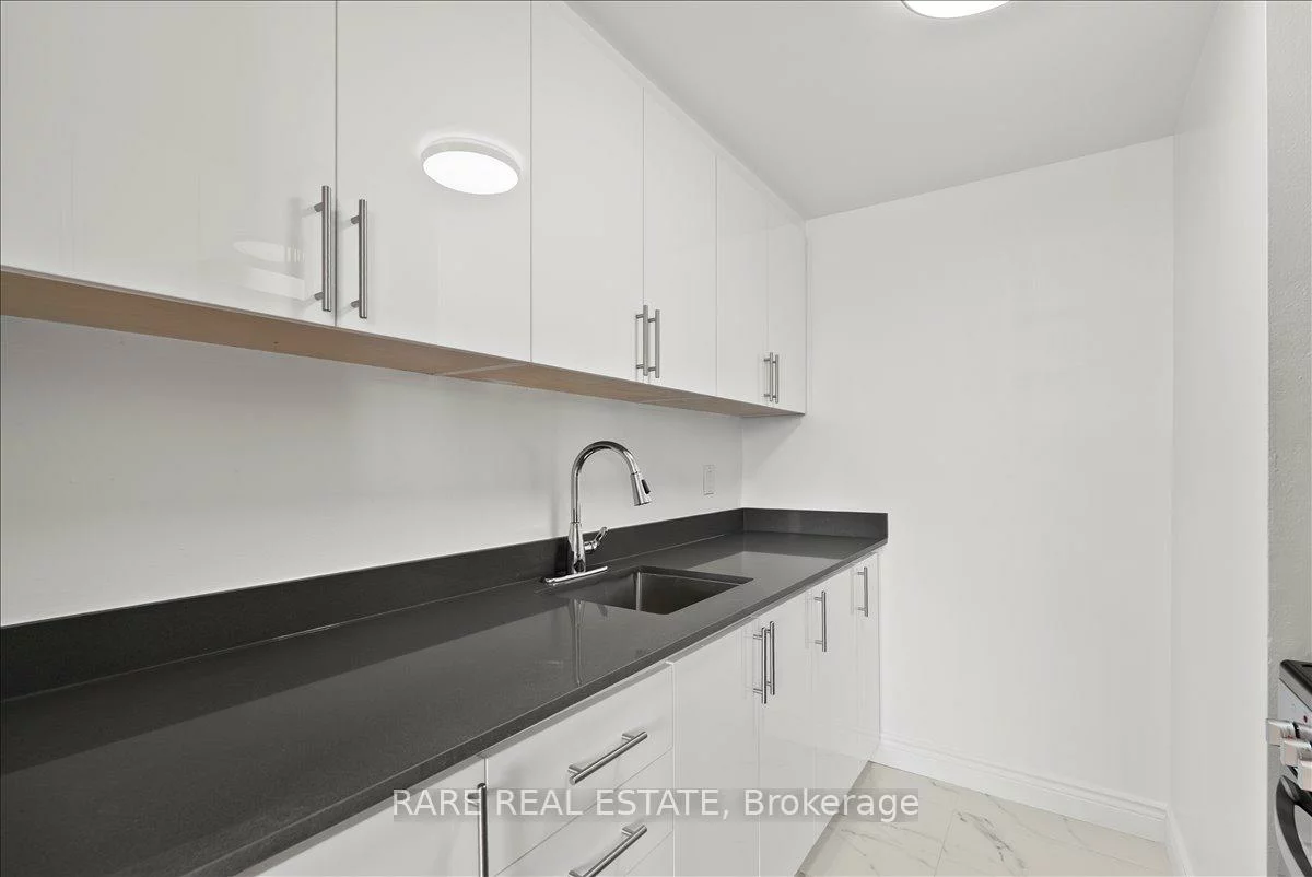 7555, Goreway, Malton, Mississauga