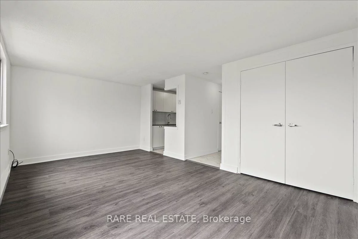 7555, Goreway, Malton, Mississauga