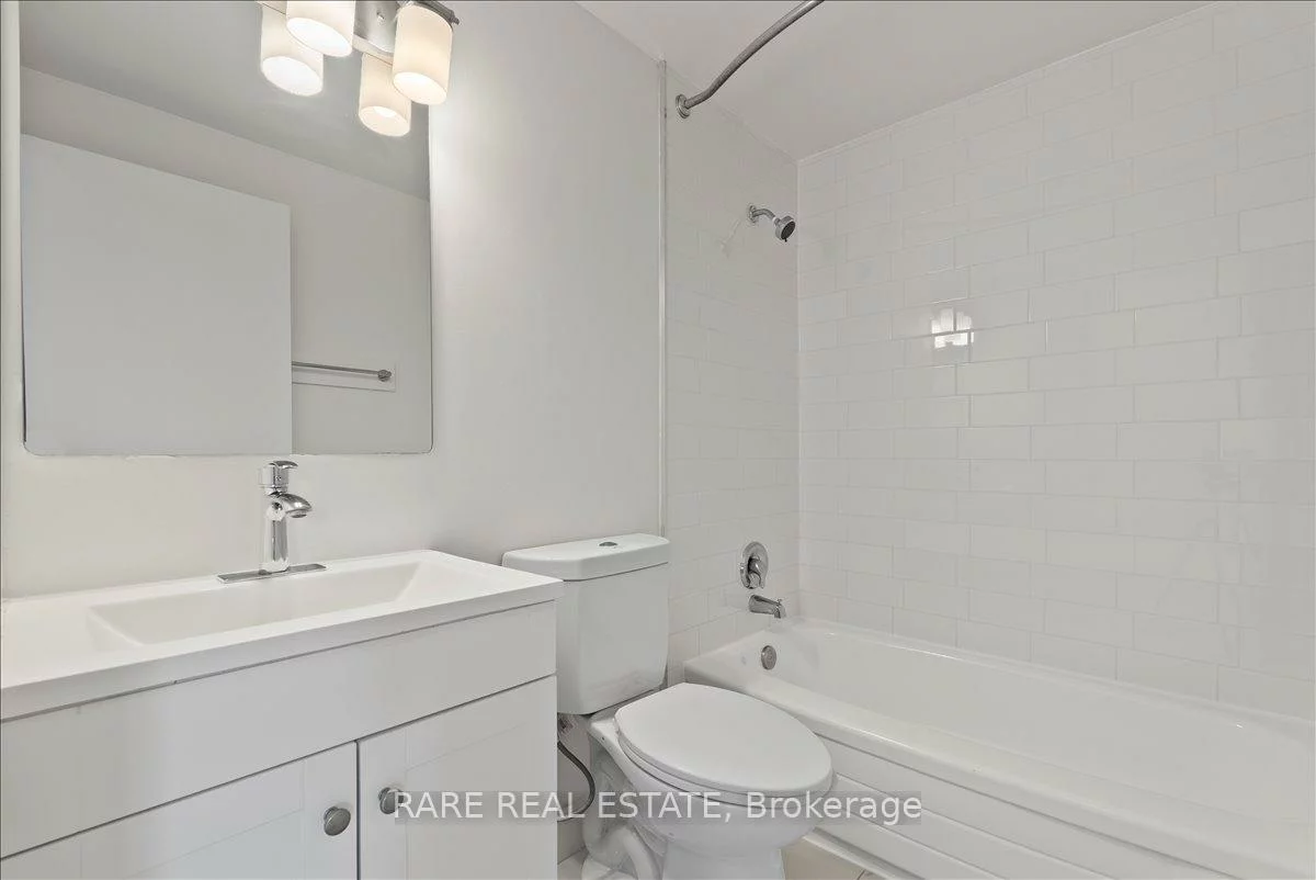 7555, Goreway, Malton, Mississauga