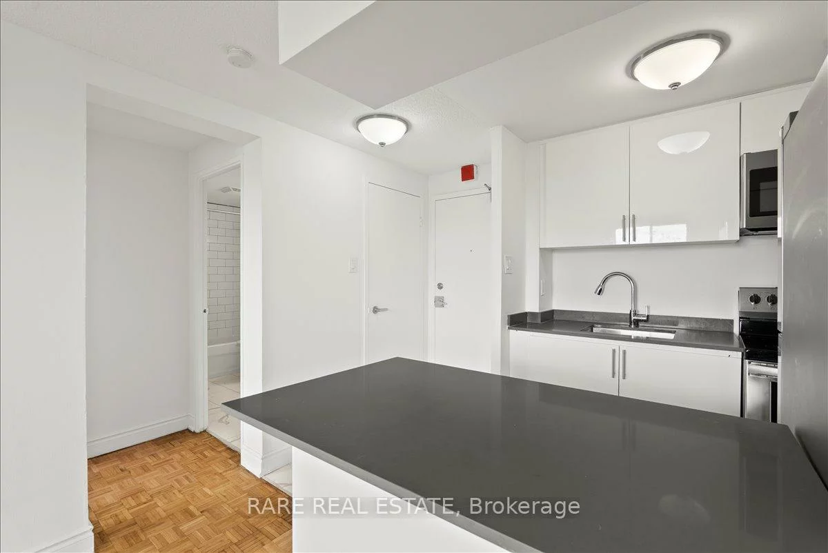 7555, Goreway, Malton, Mississauga