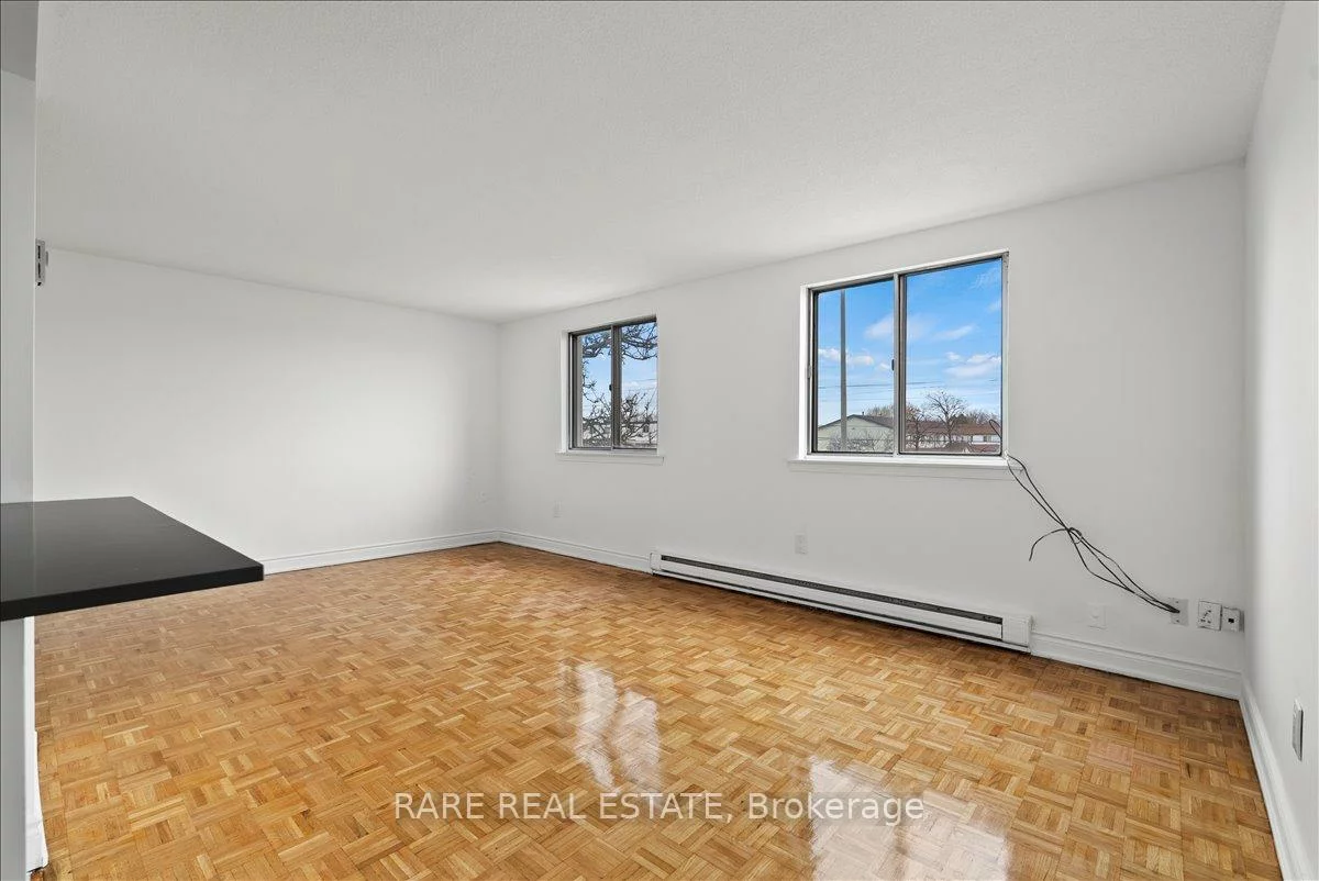 7555, Goreway, Malton, Mississauga