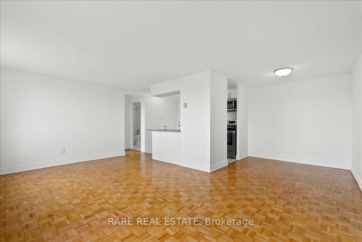 7555, Goreway, Malton, Mississauga