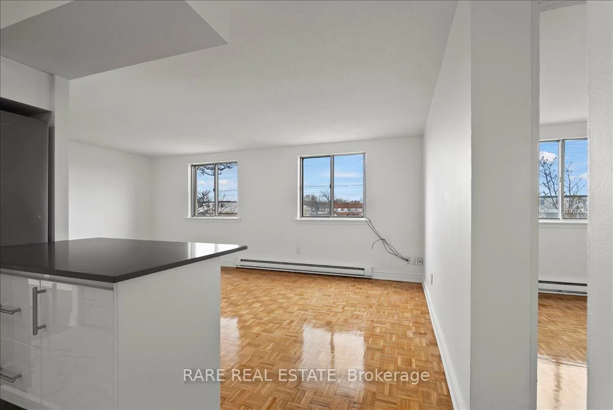 7555, Goreway, Malton, Mississauga