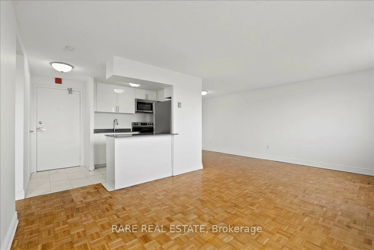 7555, Goreway, Malton, Mississauga