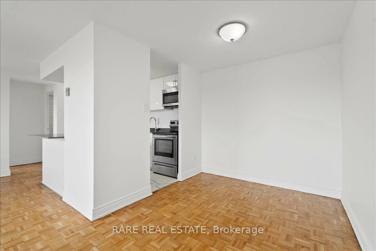 7555, Goreway, Malton, Mississauga