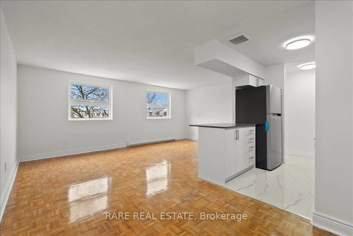 7555, Goreway, Malton, Mississauga