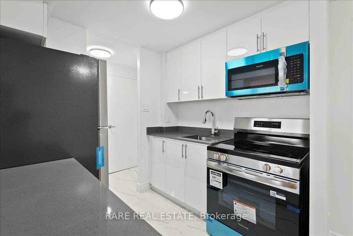 7555, Goreway, Malton, Mississauga