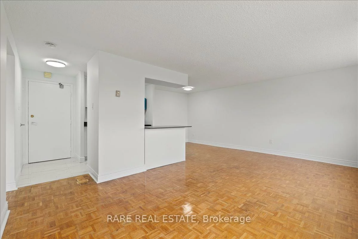 7555, Goreway, Malton, Mississauga