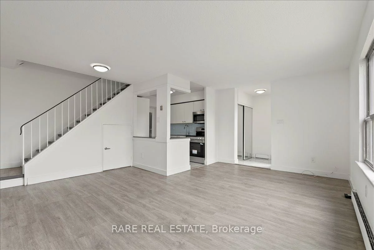 7555, Goreway, Malton, Mississauga