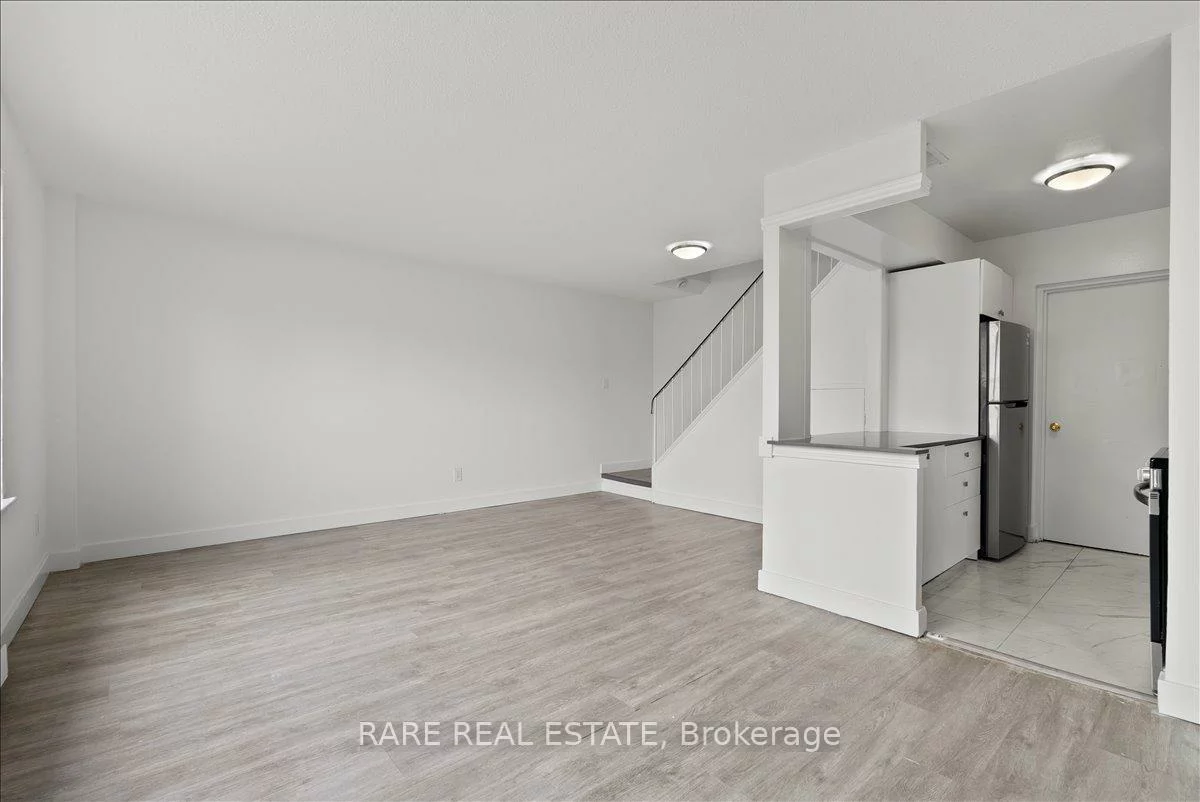 7555, Goreway, Malton, Mississauga