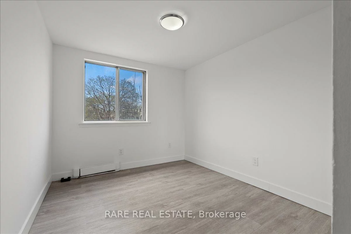 7555, Goreway, Malton, Mississauga