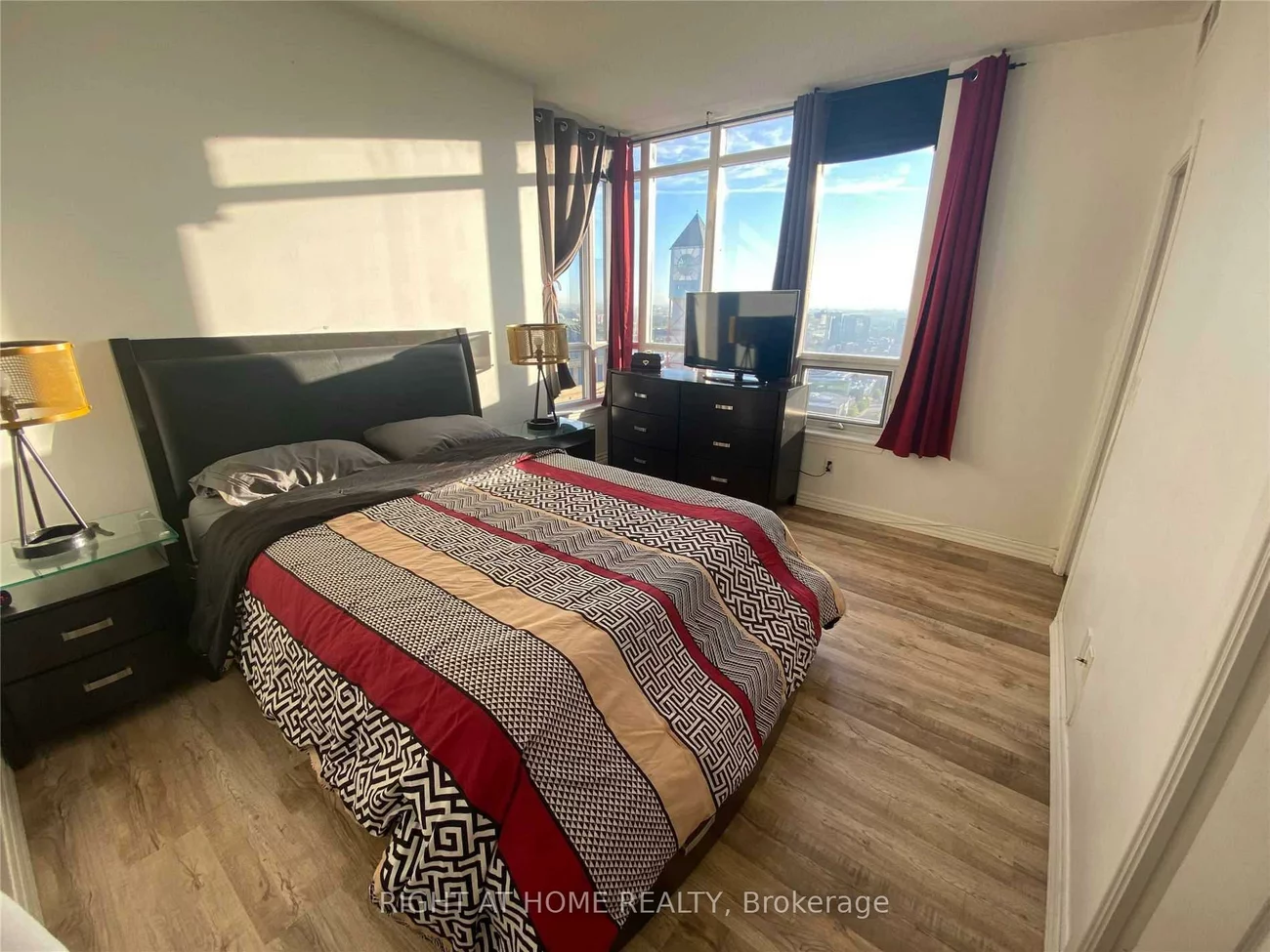 4080, Living Arts, City Centre, Mississauga