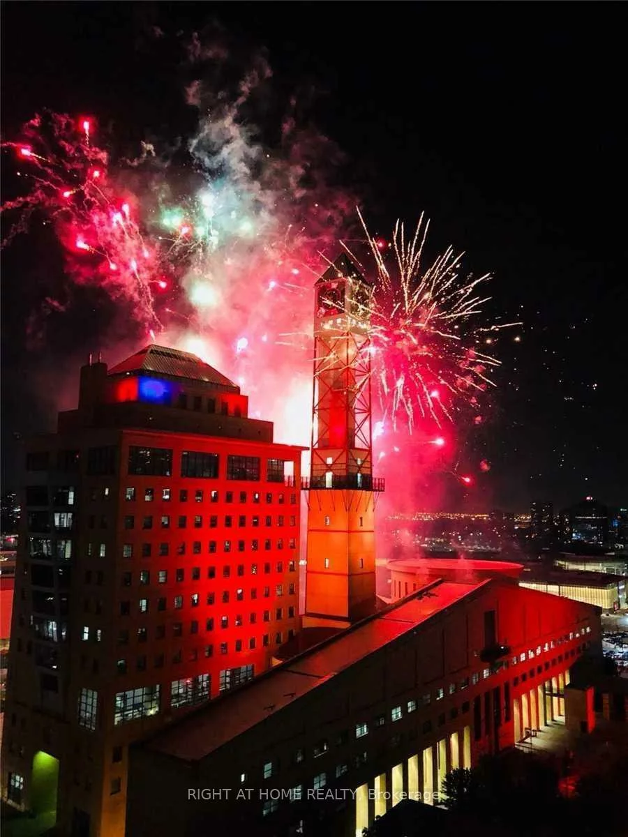 4080, Living Arts, City Centre, Mississauga