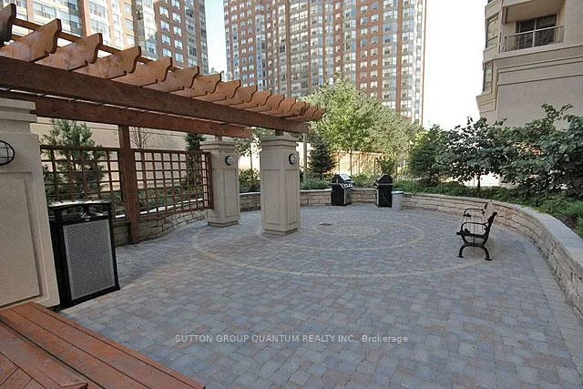 310, Burnhamthorpe, City Centre, Mississauga