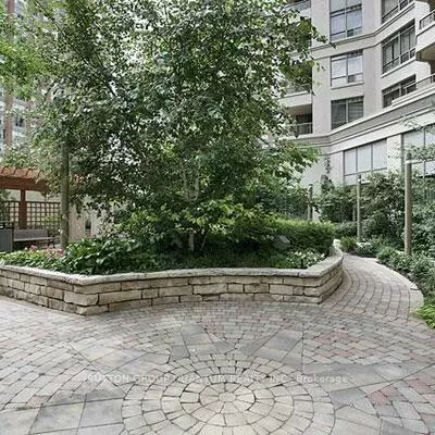 310, Burnhamthorpe, City Centre, Mississauga