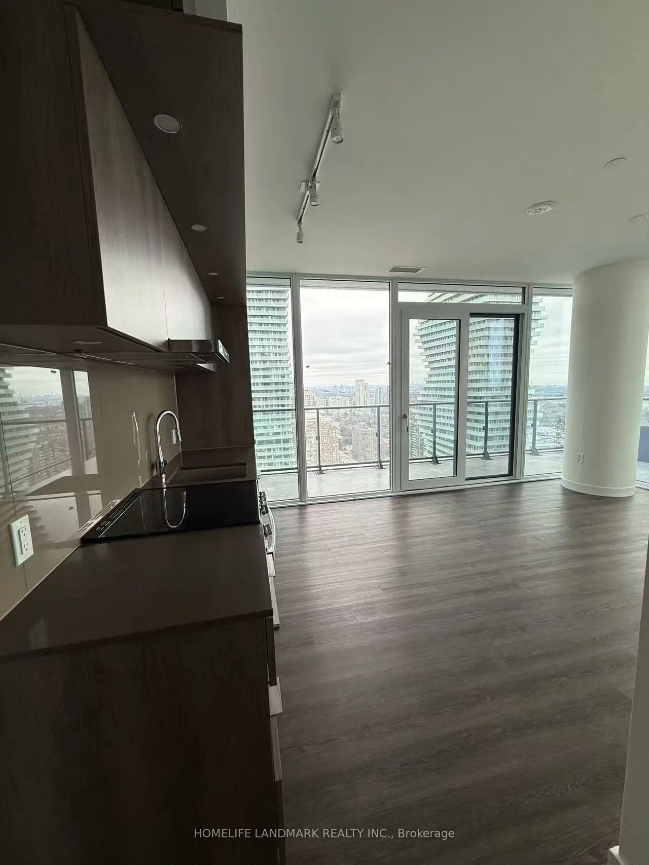 448, Burnhamthorpe, City Centre, Mississauga