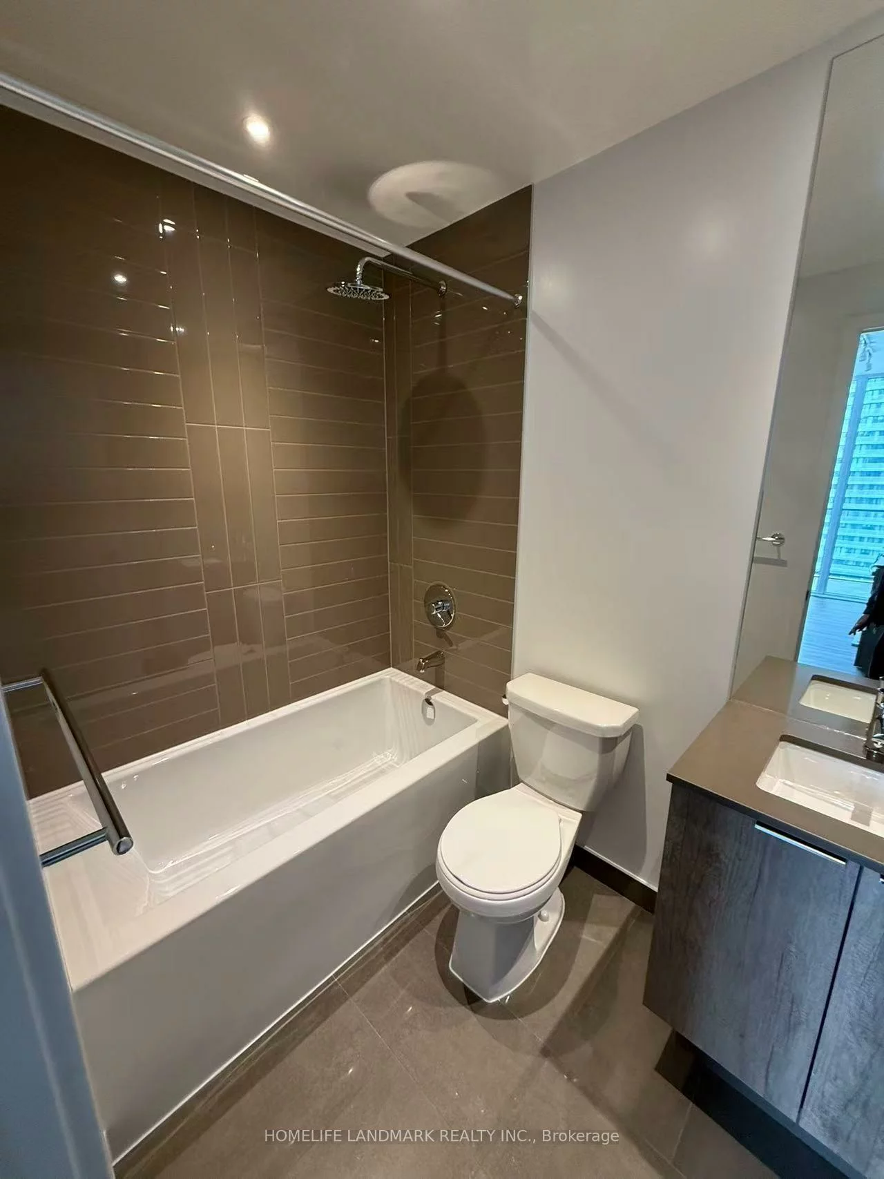 448, Burnhamthorpe, City Centre, Mississauga