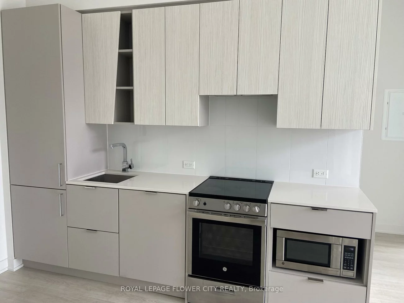 3883, Quartz, City Centre, Mississauga