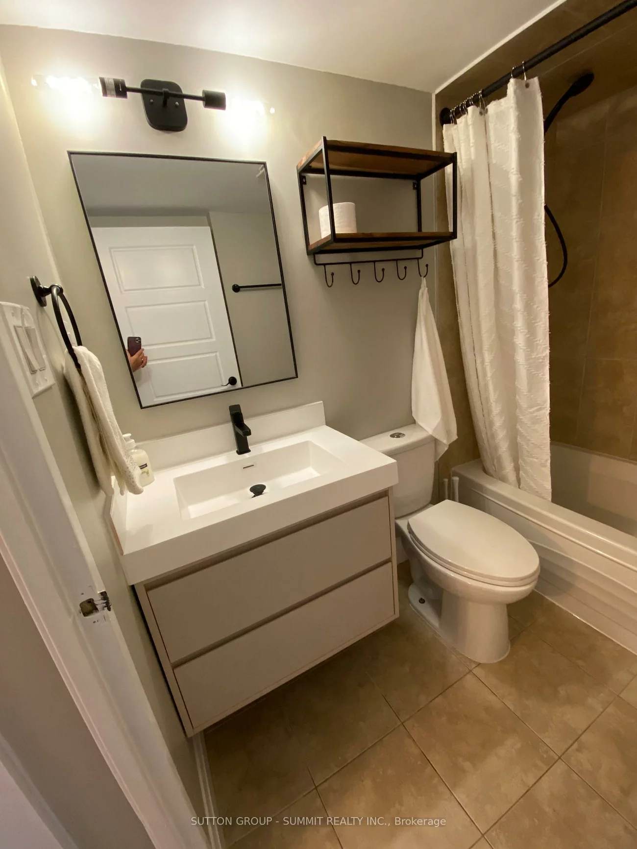 2301, Derry, Meadowvale, Mississauga