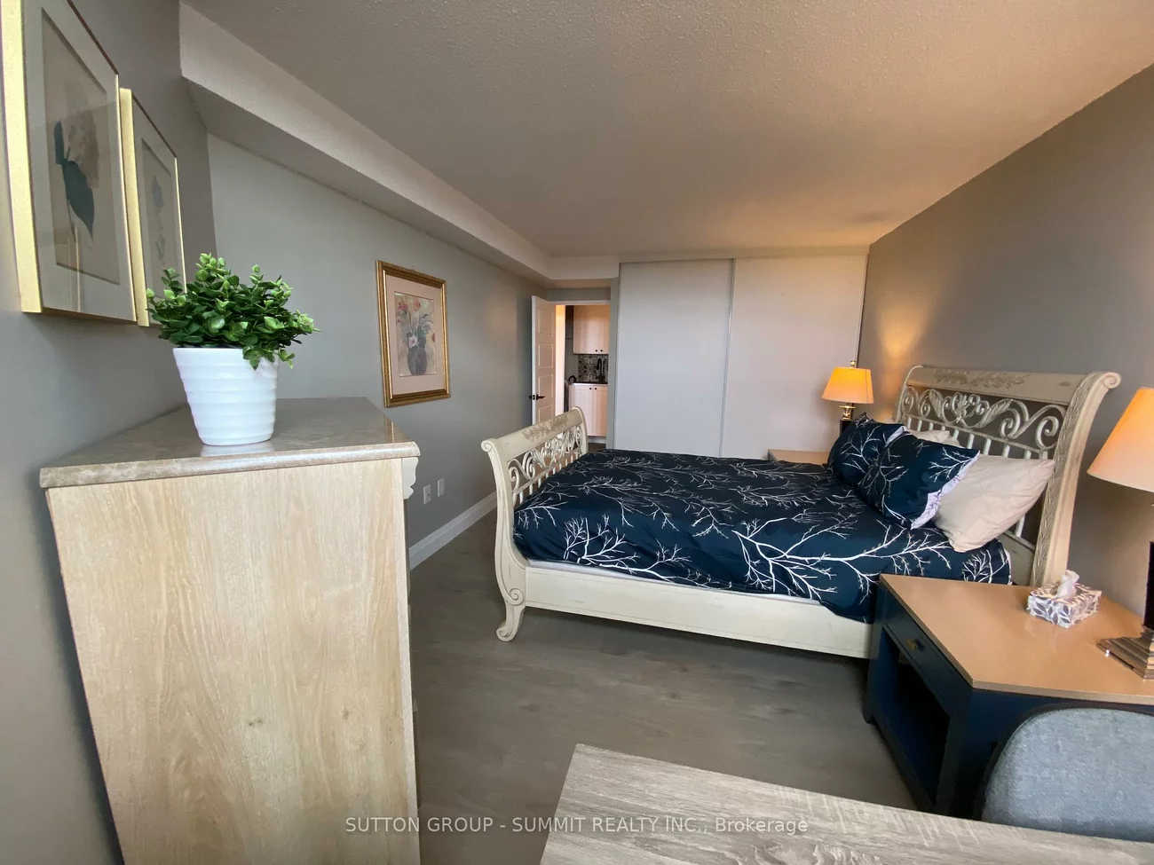 2301, Derry, Meadowvale, Mississauga