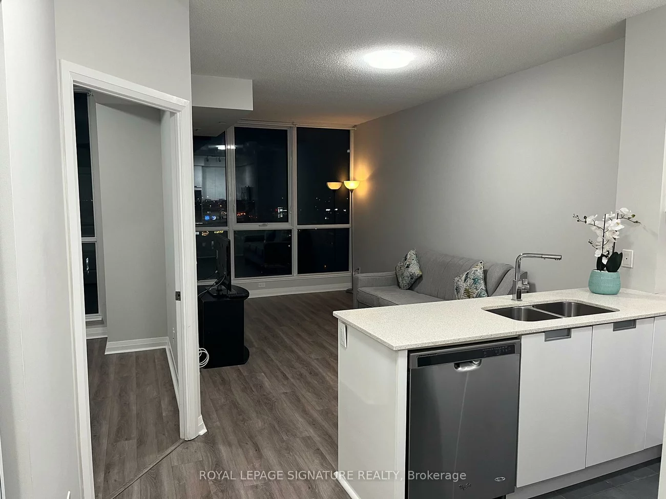 55, Eglinton, Hurontario, Mississauga