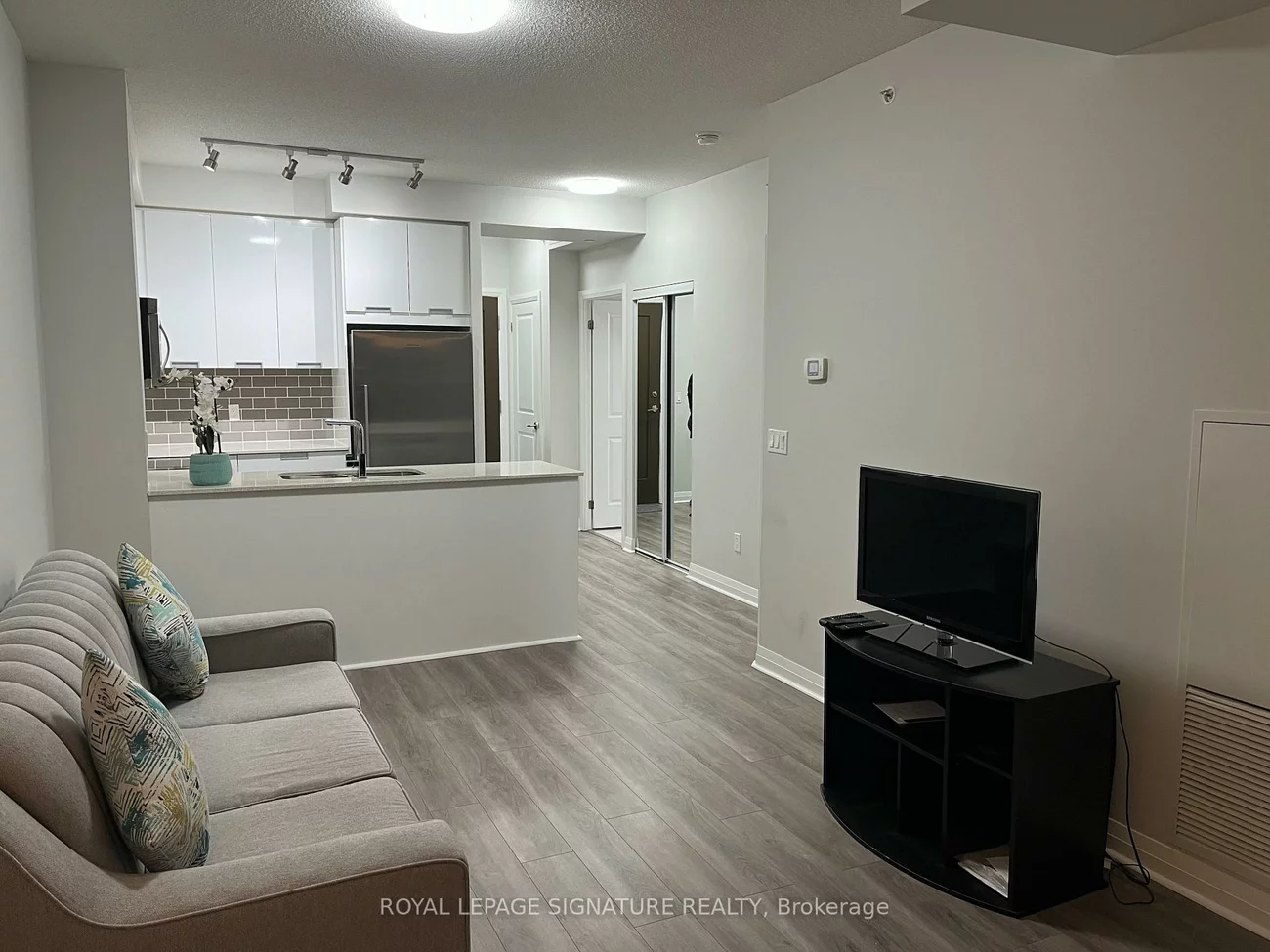 55, Eglinton, Hurontario, Mississauga