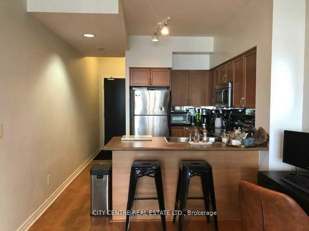 388, Prince Of Wales, City Centre, Mississauga