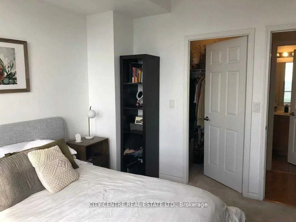 388, Prince Of Wales, City Centre, Mississauga