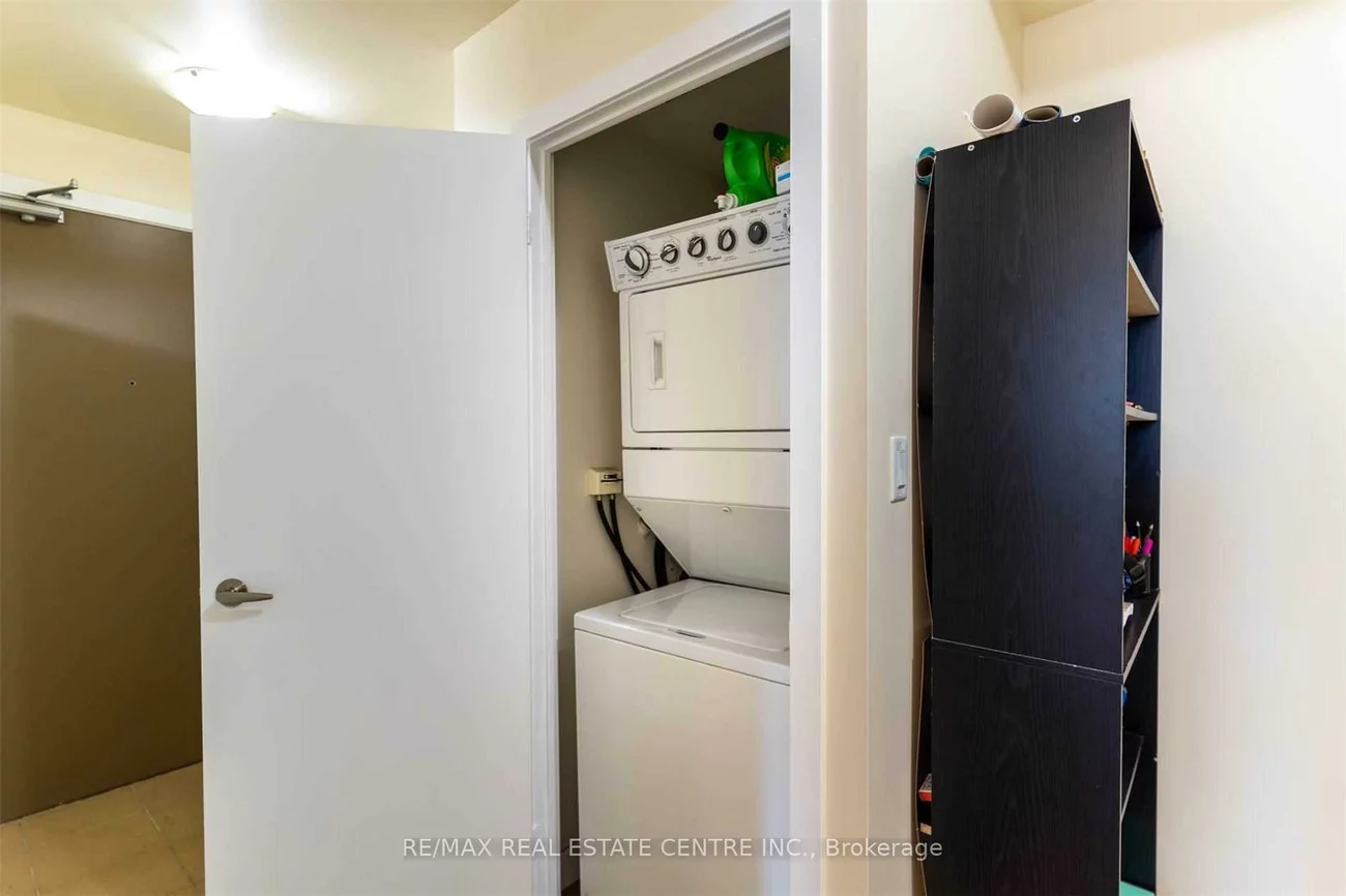 4065, Brickstone Mews, City Centre, Mississauga